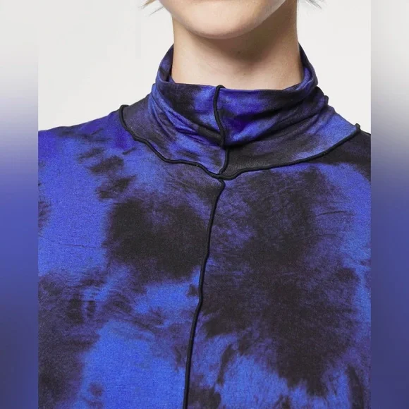 PROENZA SCHOULER
WHITE LABEL
Marble Jersey Turtleneck Dress in
Ultramari… - Picture 9 of 13